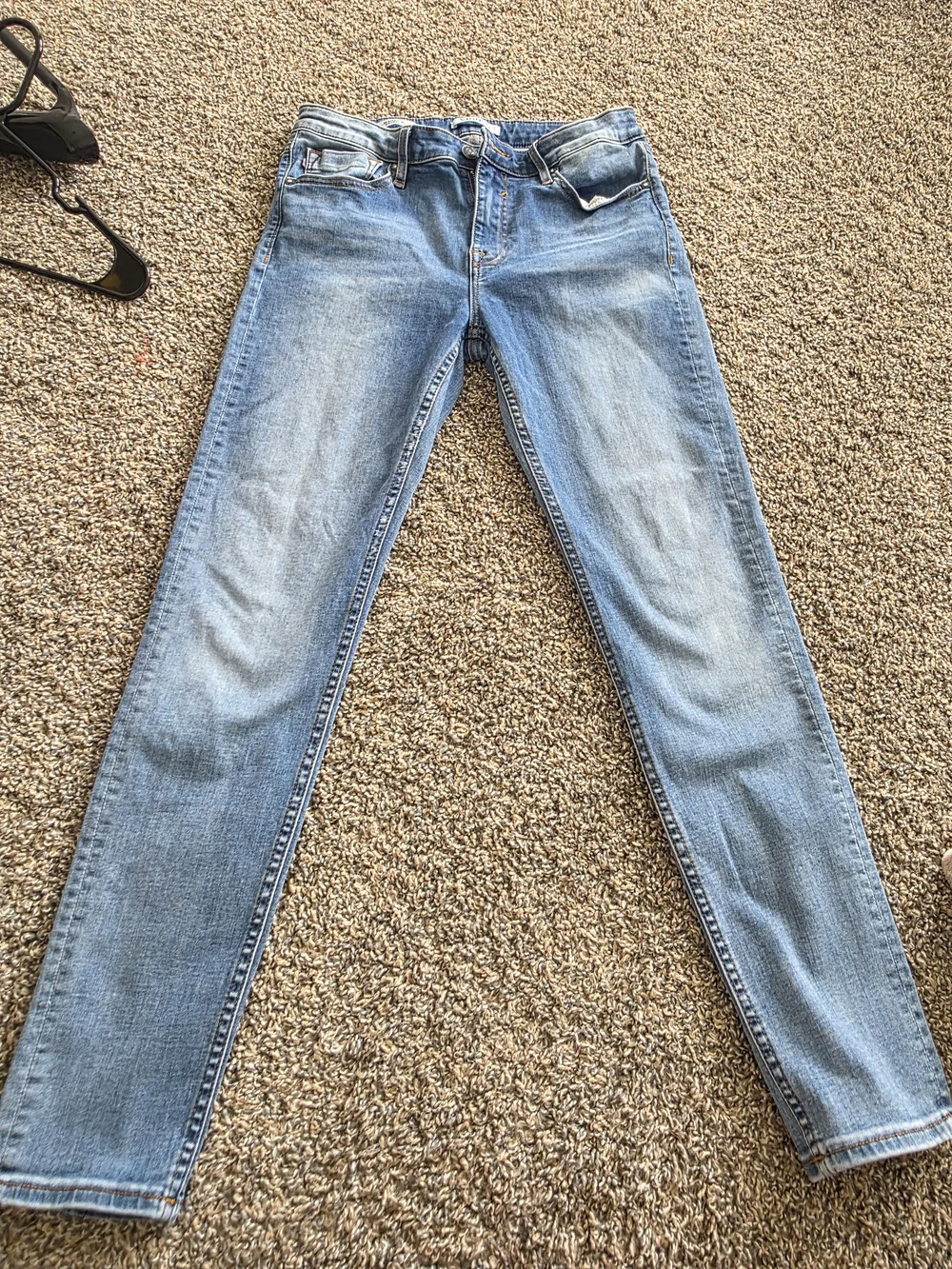 Classic Mid-Rise Skinny Jeans in Light Blue - Picture 4 of 7